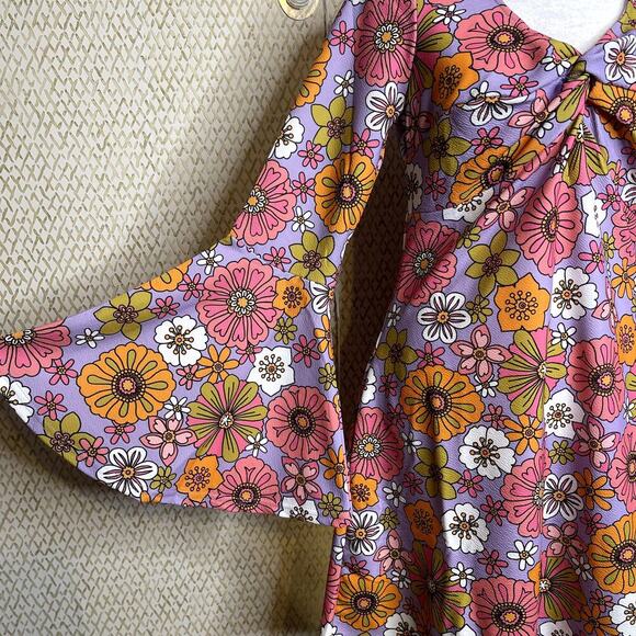 NWT Unique Vintage Smak Parlour Retro Blooms Lavender 70s Mini Dress Size 1X - Picture 4 of 10